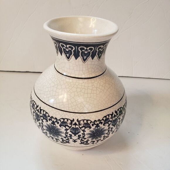 K's Collection Vase - Picture 4 of 7